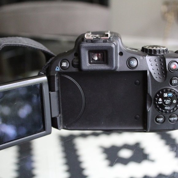 [SOLD] Canon Powershot SX50 HS Digital Camera - Picture 4 of 5